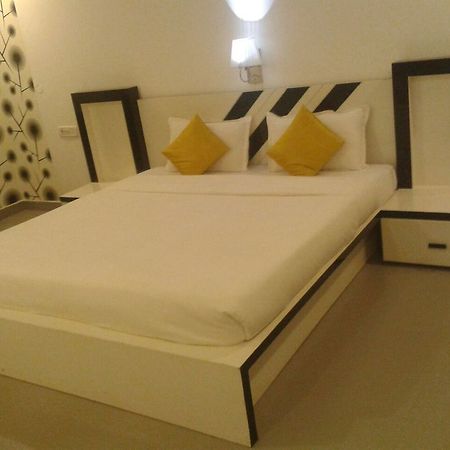 Paparazzi Resort Baga Ngoại thất bức ảnh